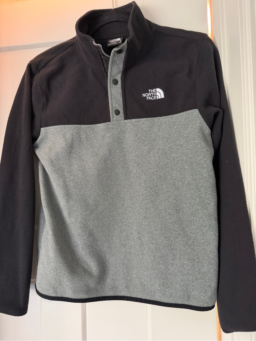 The North Face Youth Two-Tone Black & Gray Snap-Front Fleece Pullover